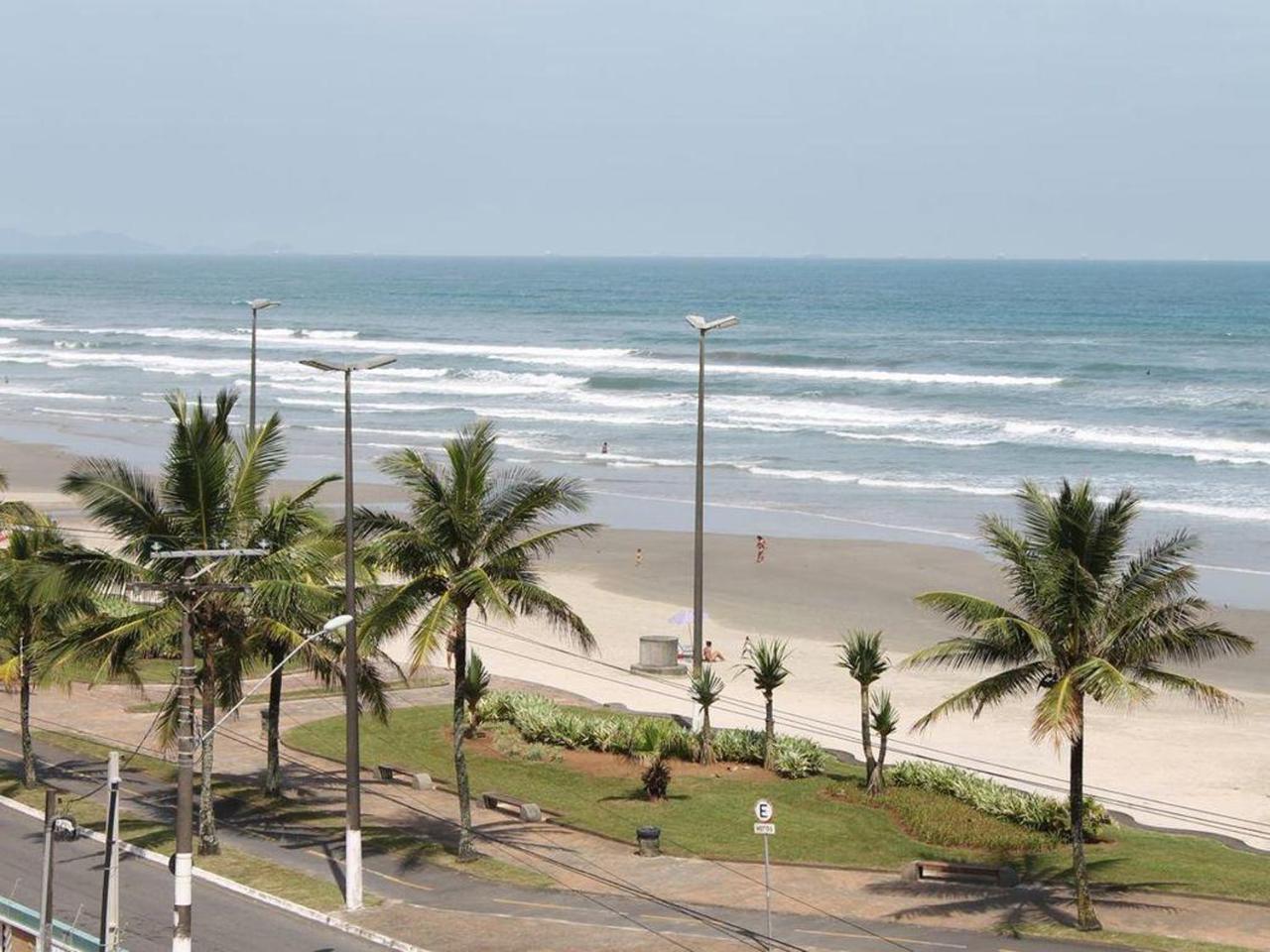 Casa A 50 Metros Da Praia - No Melhor Local Da Pg Villa Praia Grande  Luaran gambar